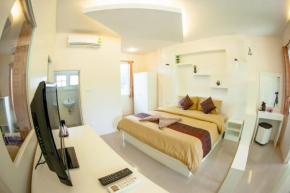 Гостиница Phuphet Resort  Пакчонг